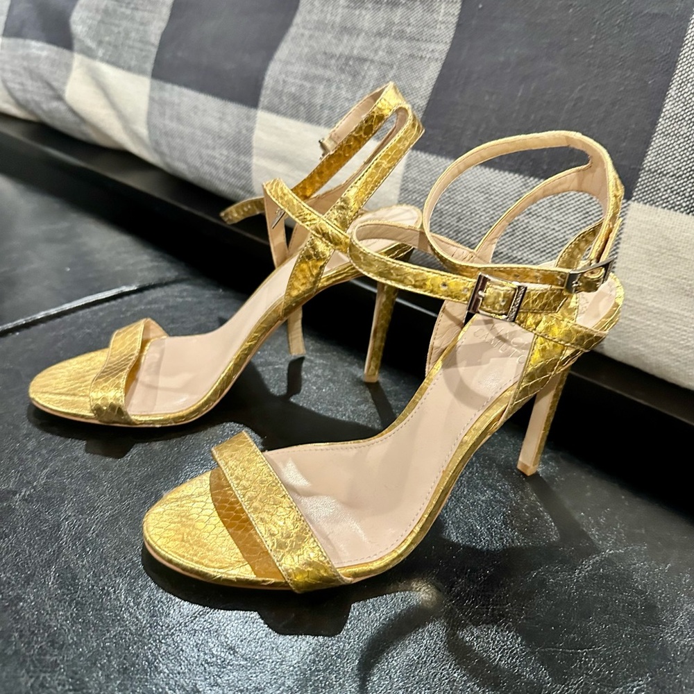 Vince Camuto Gold Textured Heels